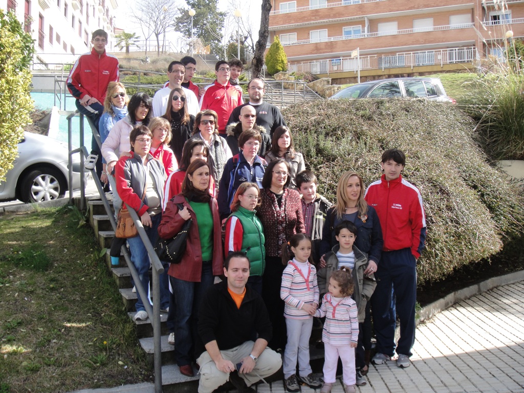 Foto de familia, día del árbol en Cabrerizos