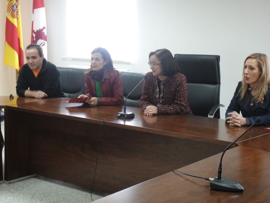 Bienvenida por parte de la Alcaldesa y miembros de la corporación.