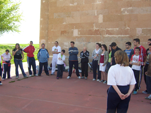 Momento de las presentaciones entre los participantes de las dos asociaciones