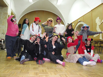 Foto de los participantes en uno de los grupos de Ritmo y danza.