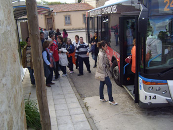 Momento de la llegada en Autobús metropolitano.