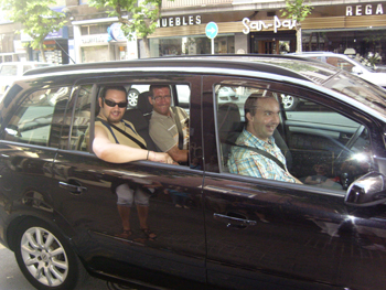 Segundo coche listo para salir.