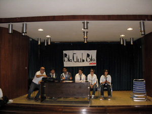 Los presentadores del programa "BlaClubBla" 