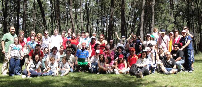 Foto de familia al finalizar el Hotel de la Risa.