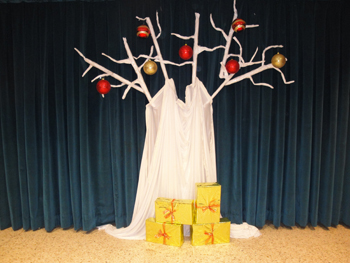 Árbol de navidad, decoración del escenario.