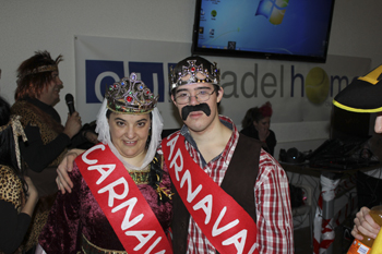 Coronados como Rey y Reina del carnaval.