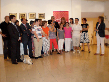 Foto de familia en la inauguración de la Exposición.