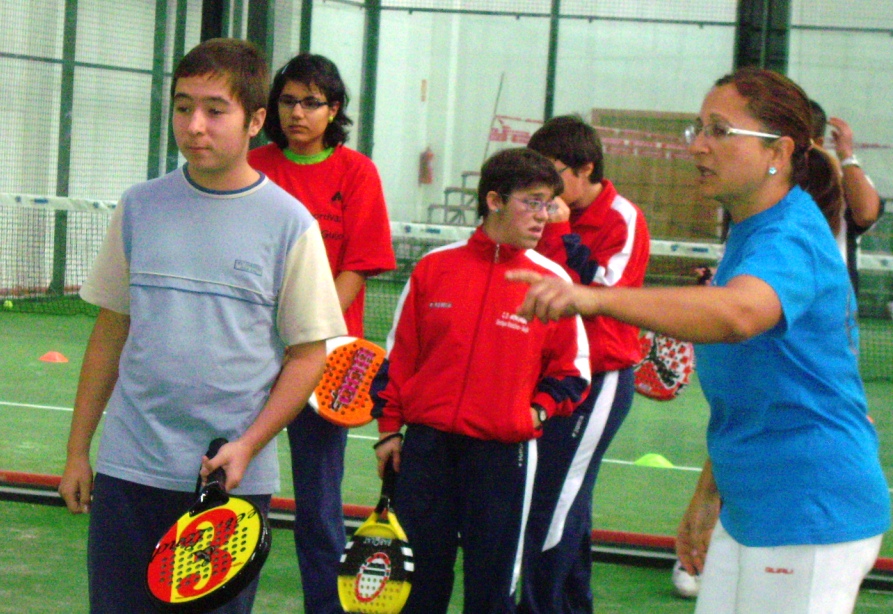 Deportistas aviva en clases de padel