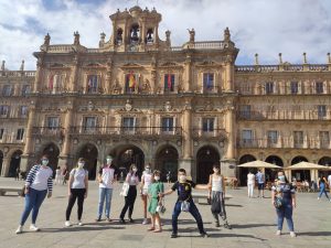 Grupo del ciempiés comenzando a encontrarse